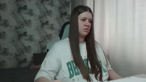 kianna_dior_ online show from March 4, 2026, 10:32 am