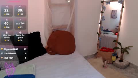 Kiara Bermont online show from February 27, 2025, 7:04 pm