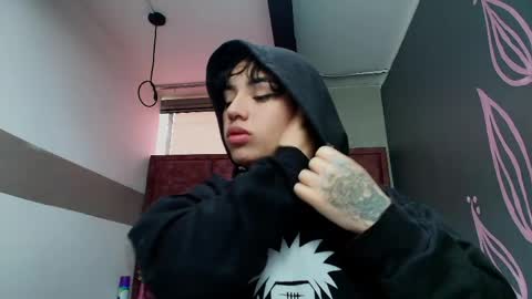Snapshot of kiara_fox__ chatting on May 5, 2026, 8:17 pm KIARA FOX online show from May 5, 2026, 8:17 pm