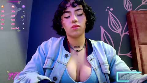 Snapshot of kiara_fox__ chatting on May 16, 2026, 7:56 pm KIARA FOX online show from May 16, 2026, 7:56 pm