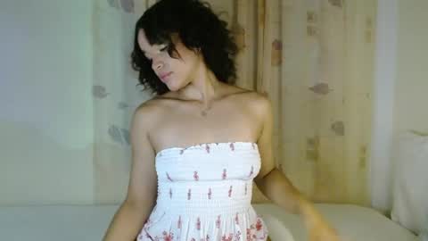 Snapshot of kiararose19 chatting on May 16, 2026, 4:42 am Kiara online show from May 16, 2026, 4:42 am