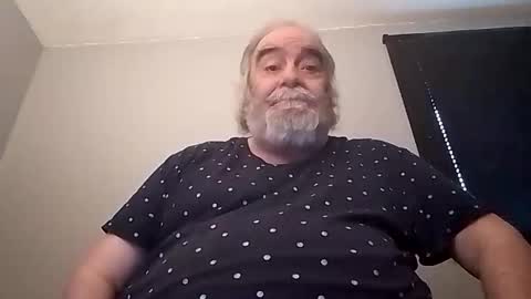 Snapshot of kickinme chatting on November 7, 2025, 11:21 am KICKINME online show from November 7, 2025, 11:21 am