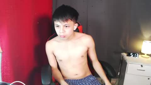 Snapshot of kiel_asianboy chatting on June 25, 2026, 9:14 am EJ online show from June 25, 2026, 9:14 am