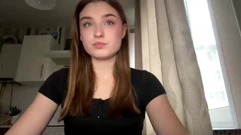 Ola my name is Lissa  Lets hit 10 Thumbs Up together   online show from March 17, 2026, 2:09 pm