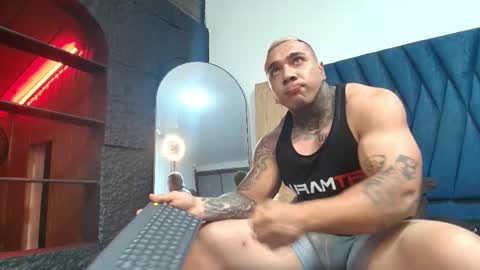 Snapshot of kiing_magic chatting on February 19, 2026, 10:50 pm kiing magic online show from February 19, 2026, 10:50 pm