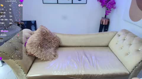 Kitty online show from June 3, 2026, 2:33 pm