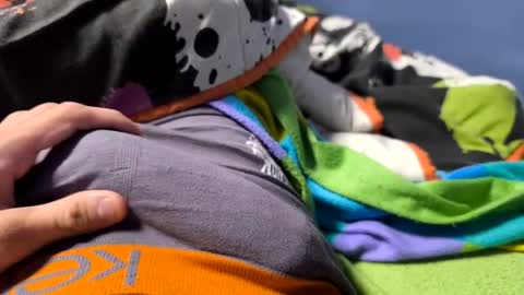 kike572183 online show from April 14, 2026, 12:27 am