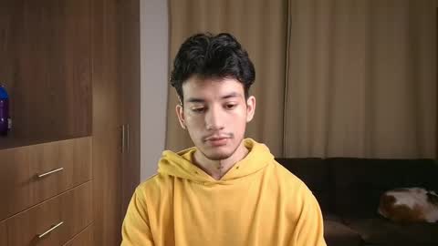 kikeruiz 19 online show from November 28, 2025, 2:31 pm