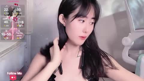 kiki_loveu online show from December 18, 2024, 7:58 am