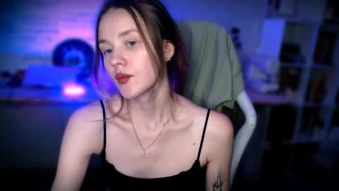 Mika and Miranda online show from December 3, 2024, 10:29 pm