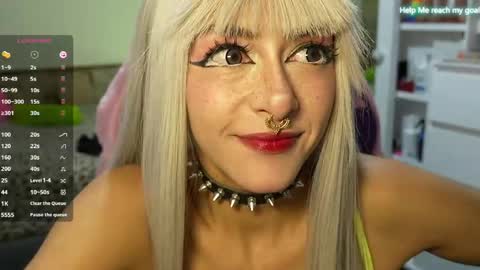 kiki online show from May 14, 2026, 8:59 pm
