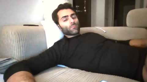 kikkus01 online show from December 9, 2024, 9:16 pm