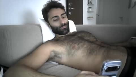 kikkus01 online show from September 25, 2025, 9:35 am