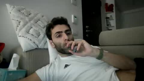 kikkus01 online show from February 8, 2026, 8:45 pm