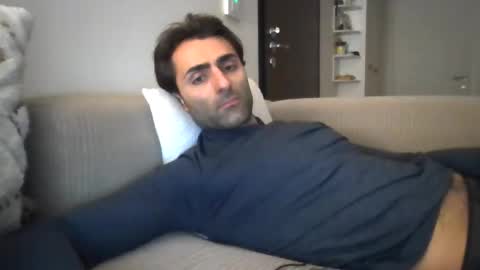 kikkus01 online show from April 14, 2026, 8:04 pm