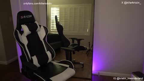 Kristin online show from February 16, 2025, 7:27 pm