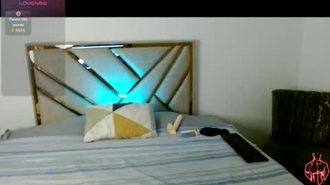 kilye_hernandez online show from March 2, 2026, 6:37 pm