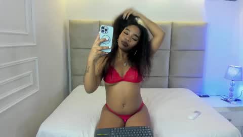 SHURI LUX  online show from June 18, 2026, 3:07 am