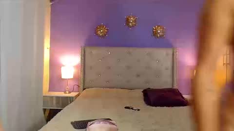 Snapshot of kim_and_mia chatting on September 25, 2025, 11:41 pm Mia Kim online show from September 25, 2025, 11:41 pm