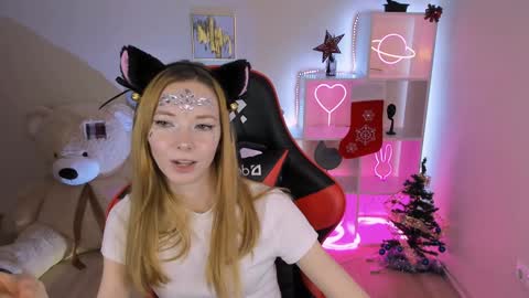 Snapshot of kim_boyd chatting on December 21, 2024, 11:22 am kim_boyd online show from December 21, 2024, 11:22 am