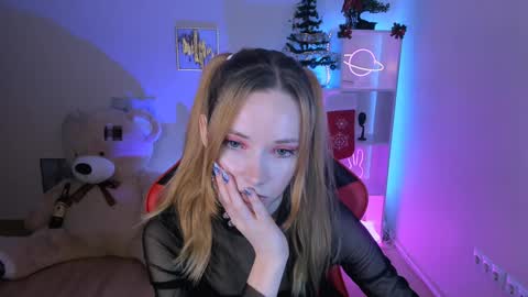 Snapshot of kim_boyd chatting on December 28, 2024, 12:13 pm kim_boyd online show from December 28, 2024, 12:13 pm