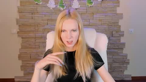 Snapshot of kim_boyd chatting on January 8, 2025, 12:15 pm kim_boyd online show from January 8, 2025, 12:15 pm