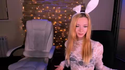 Snapshot of kim_boyd chatting on February 14, 2025, 6:40 pm kim_boyd online show from February 14, 2025, 6:40 pm