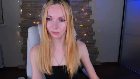 Snapshot of kim_boyd chatting on February 20, 2025, 6:24 pm kim_boyd online show from February 20, 2025, 6:24 pm