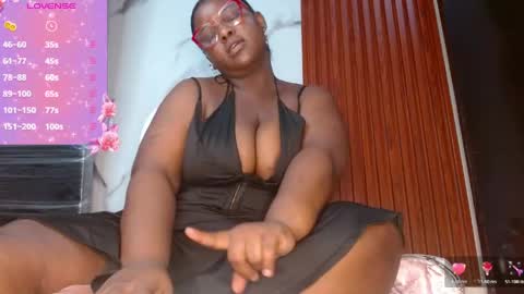 Snapshot of kim_brown2 chatting on May 1, 2026, 2:38 am Kim Follow me please online show from May 1, 2026, 2:38 am