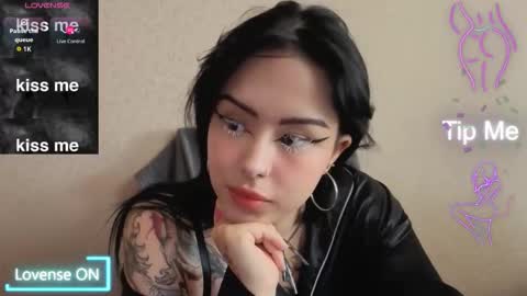 Kim online show from February 25, 2026, 1:43 pm