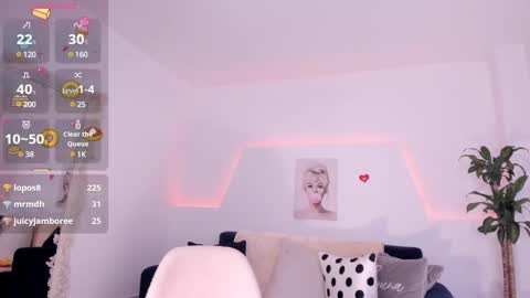 Kim  online show from March 5, 2025, 7:49 am