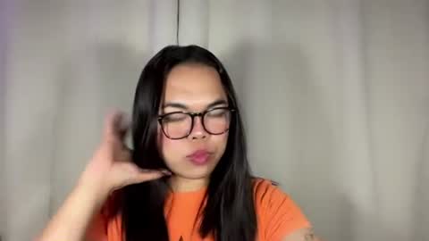 KYLIE online show from November 21, 2025, 12:10 am