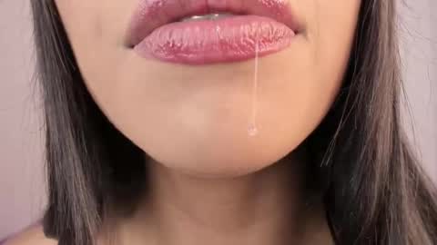 Snapshot of kim_mouth17 chatting on November 29, 2025, 8:34 pm kim_mouth17 online show from November 29, 2025, 8:34 pm