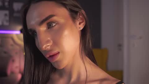 Kim Oberlin online show from December 29, 2024, 8:04 pm