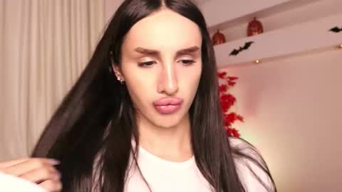 Kim Oberlin online show from October 28, 2025, 11:25 am