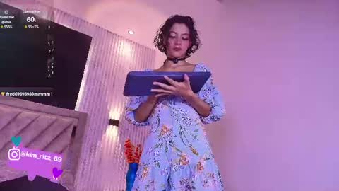 Kim  online show from July 11, 2026, 8:11 pm