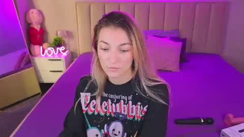Snapshot of kimberlly_smith chatting on July 20, 2026, 11:29 pm kimberlly_smith online show from July 20, 2026, 11:29 pm