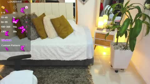 Kimberly  online show from June 4, 2026, 10:21 am