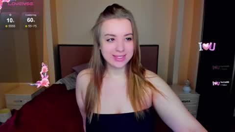 Snapshot of kimberly_mm chatting on April 15, 2026, 10:44 am kimberly_mm online show from April 15, 2026, 10:44 am