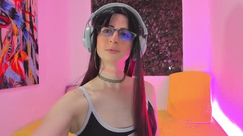 kimberly_thonson online show from February 6, 2025, 8:13 pm