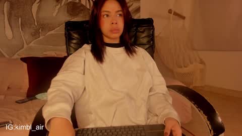 Kim online show from February 2, 2025, 12:35 pm