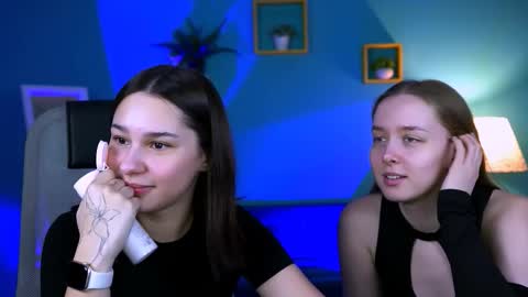 kimclarks online show from October 10, 2025, 6:29 pm