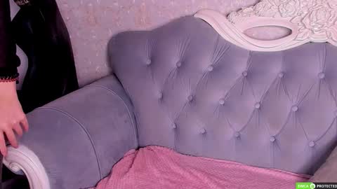 KimForman online show from September 28, 2025, 8:42 am