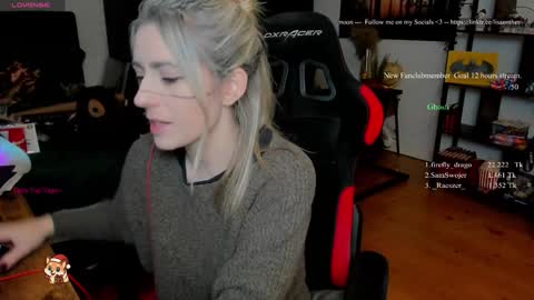 Wolfs Girl online show from December 18, 2025, 6:58 pm