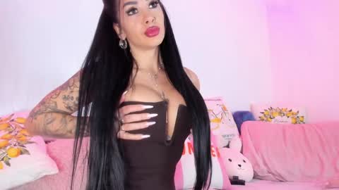 Snapshot of kimkardassiann chatting on May 28, 2026, 7:22 pm Natalie online show from May 28, 2026, 7:22 pm