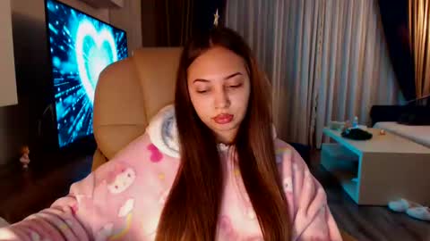 Kim Lee  online show from December 29, 2024, 9:41 pm