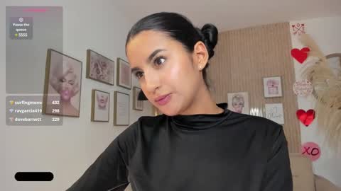 Kim  online show from February 19, 2025, 1:40 am