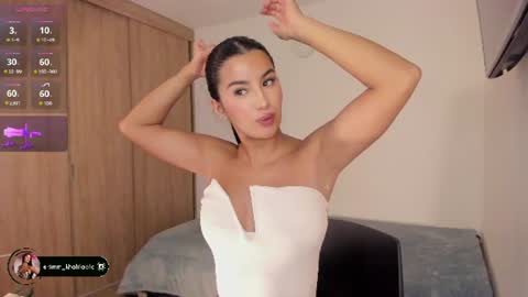 Kim  online show from July 8, 2026, 1:10 am