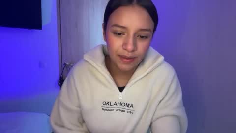 Snapshot of kimmi_foxy chatting on April 29, 2026, 9:32 pm kimmi online show from April 29, 2026, 9:32 pm