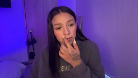 Snapshot of kimmi_foxy chatting on May 28, 2026, 3:42 pm kimmi online show from May 28, 2026, 3:42 pm